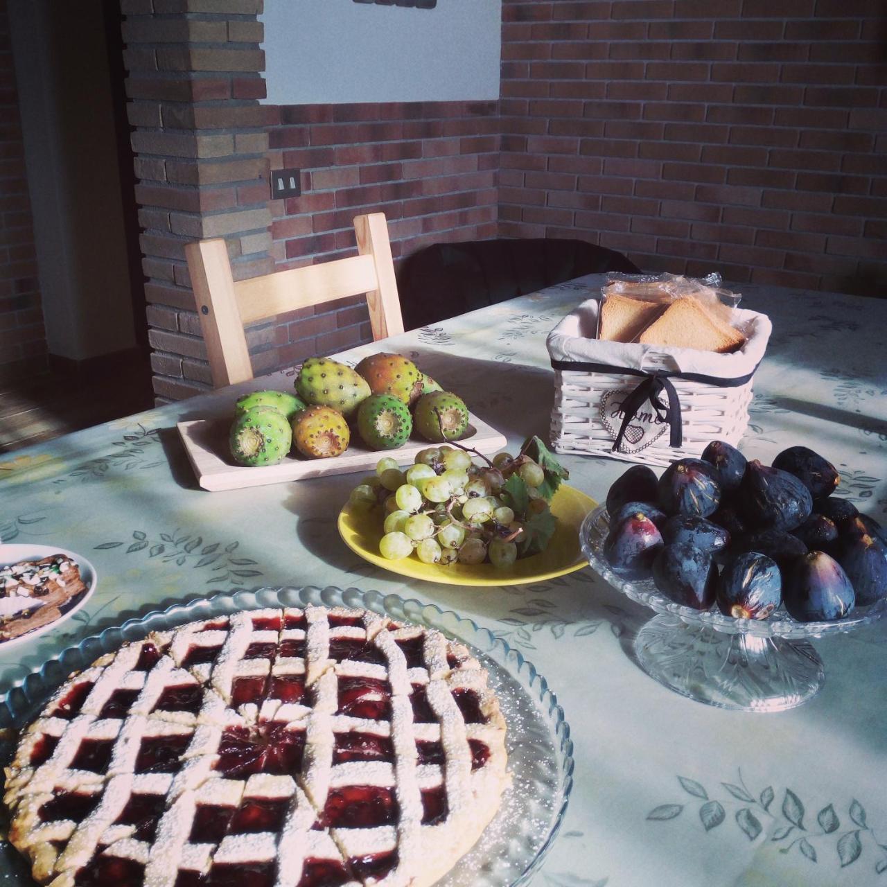 Bed and Breakfast Il Vecchio Ginepro Capoterra Exterior foto